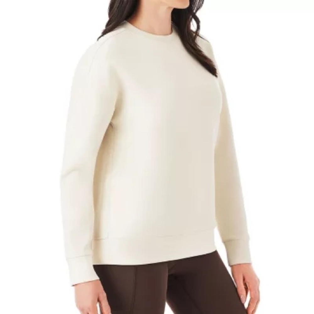 - NWT Cream Women's Luxe Crewneck Sweatshirt XL